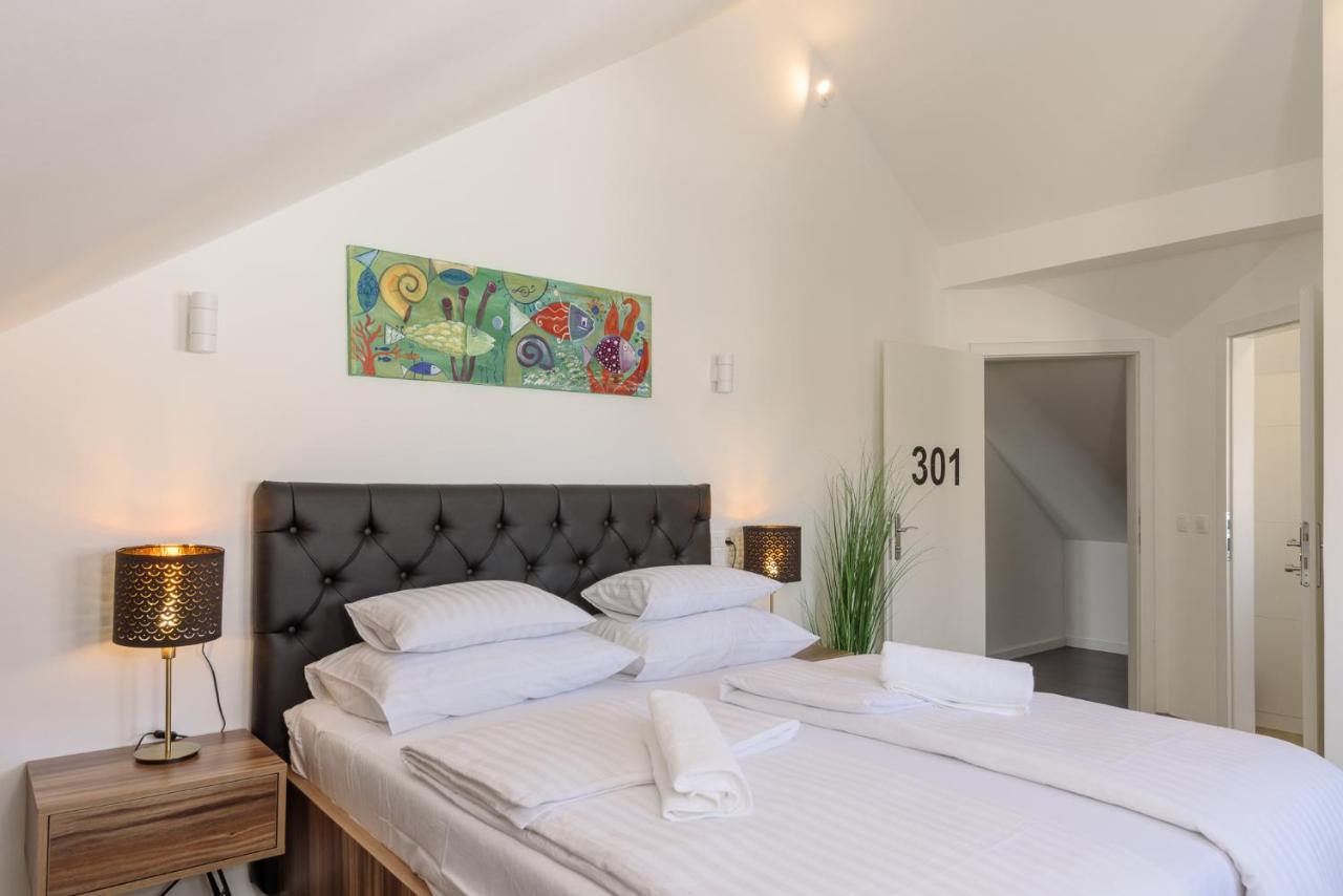 Vila White Trogir Exterior photo
